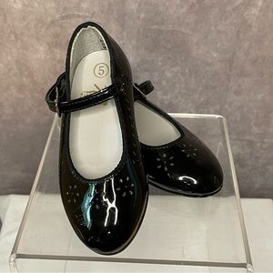 Black Patent Leather Kids Mary Jane Shoes
